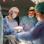 Padova, intervento d’eccellenza su raro tumore tiroideo