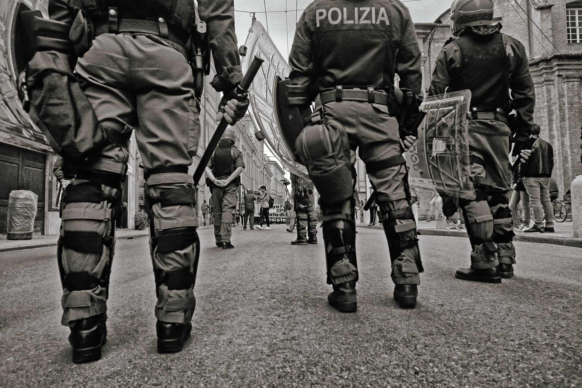 Venezia, blitz a Cannaregio: sequestrati cibo e alcolici